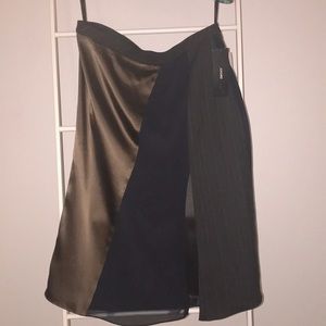 DKNY skirt with slit Gold, navy and pin stripes